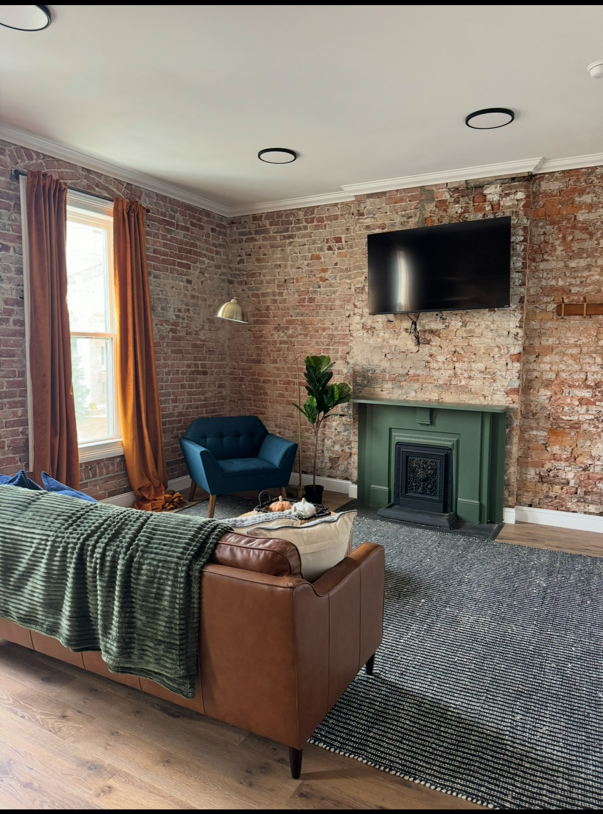 136 South Main Street - B