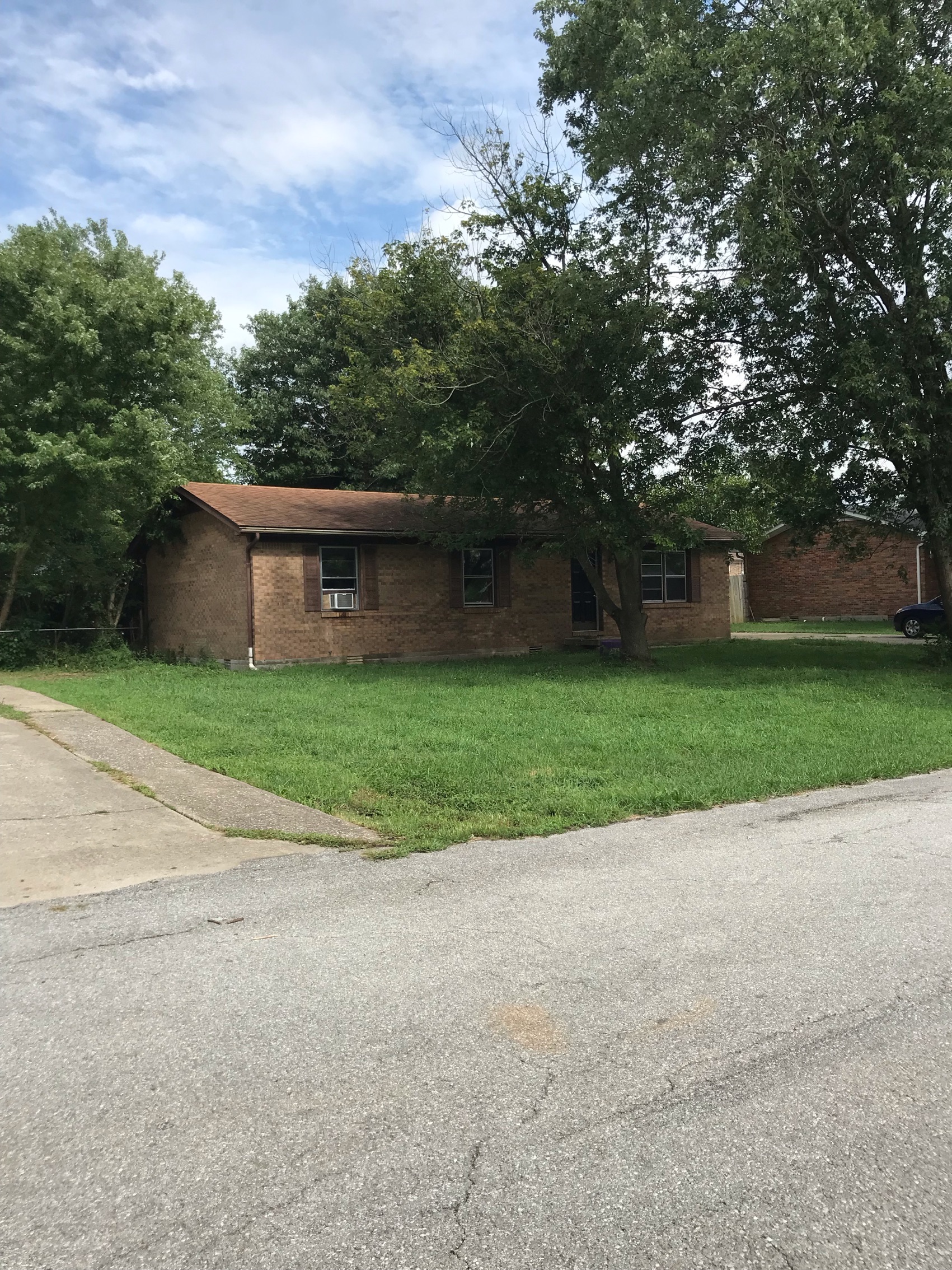 313 Center Street